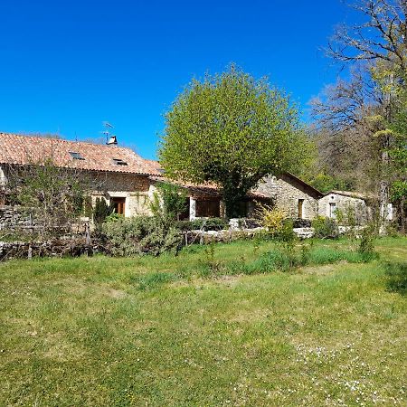 Les Gites Des Guezoux Vaunac  Exteriér fotografie